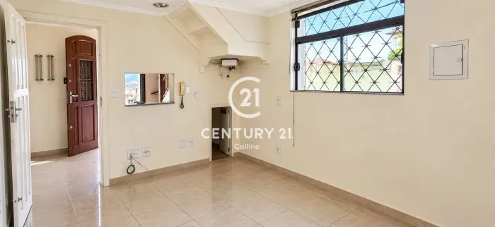 Ponto Comercial de Esquina no Centro de Botucatu | 8 Salas | 180 m² Construídos