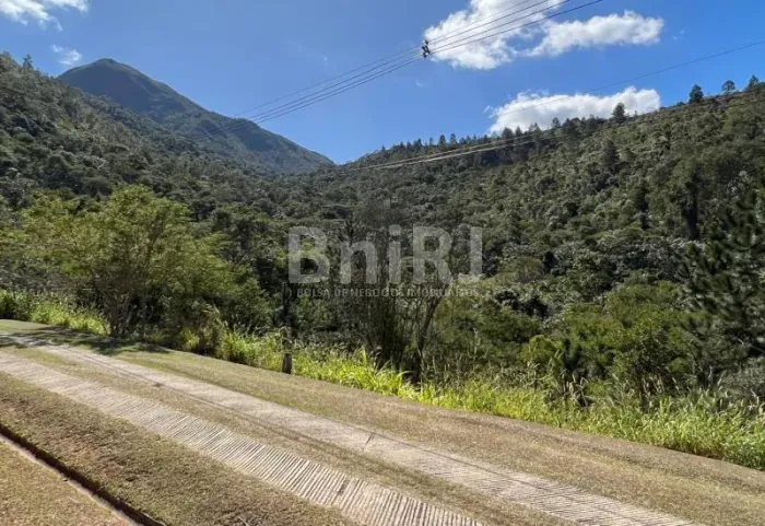 Terreno no condomínio Fazenda Santa Clara