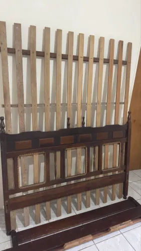 Cama madeira maciça/rústica nova