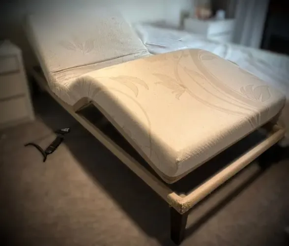 cama articulada motorizada pilati com colchão acoplado