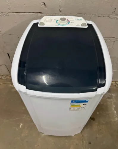 Tanquinho semi novo 20,6 kg