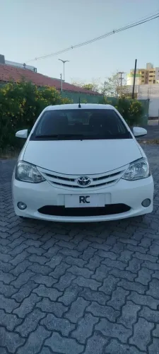 Toyota Etios X 1.3 Flex 16V 5P Mec. 2017