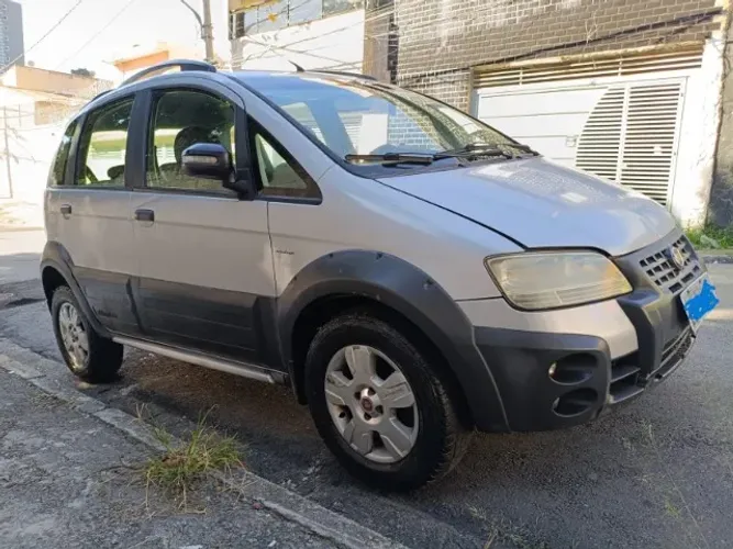 Fiat Idea Adv./ Adv.lock.dualogic 1.8 Flex 5P 2010