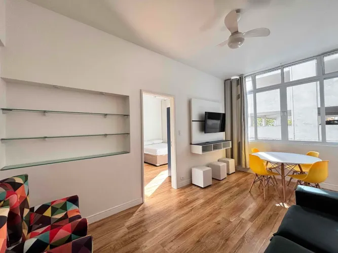 Apartamento à venda na Pitangueiras no Guarujá, SP