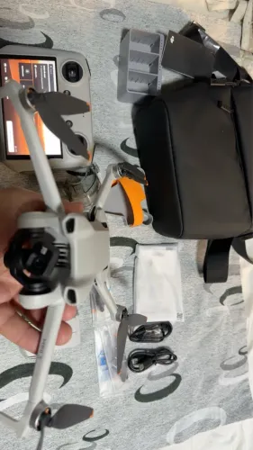 Drone DJI Mini 3 - Fly More Combo - Estado de Novo (Pouquíssimo Uso)