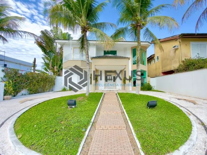 Casa com piscina e área gourmet no Jardim Acapulco, Guarujá