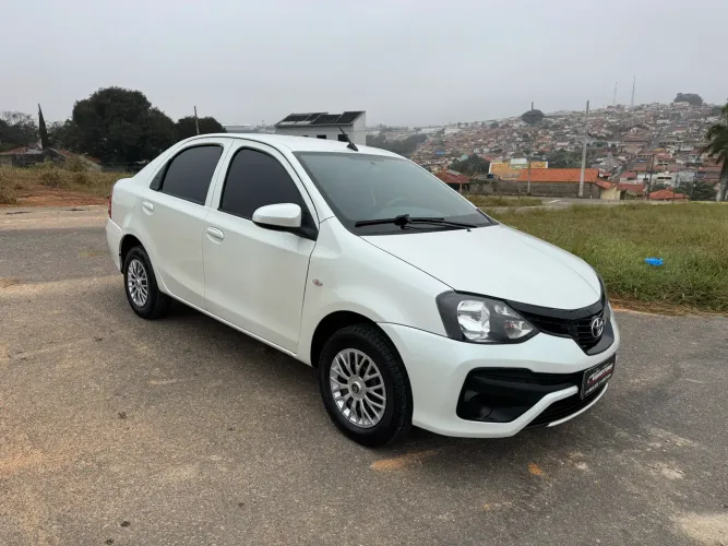 Toyota Etios X Sedan 1.5 Flex 16V 4P Aut. 2019