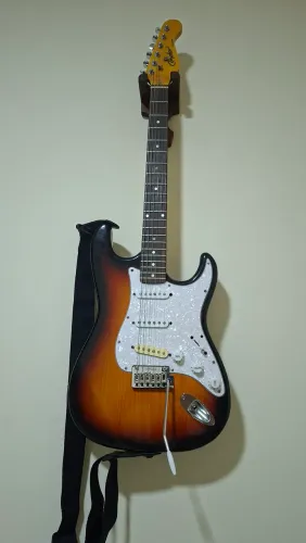 Guitarra strocaster excelente estado