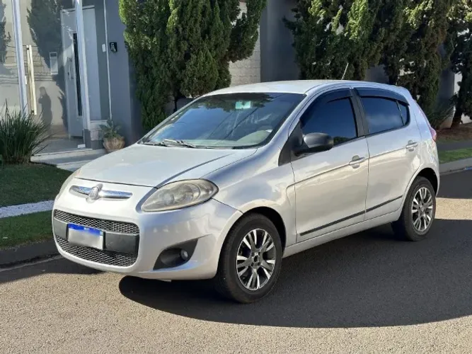 Fiat Palio Attractive 1.0 EVO Fire Flex 8V 5P 2013