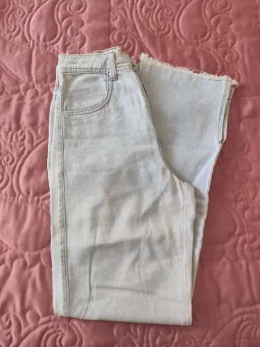 Calça jeans wide leg clara 36