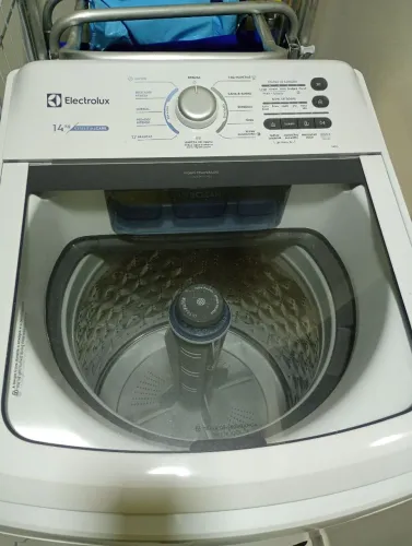 vendo máquina de lavar Eletrolux 14 kg