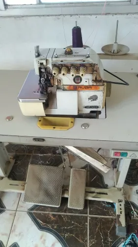 Maquina de costura (Ponto cadeia) Siruba