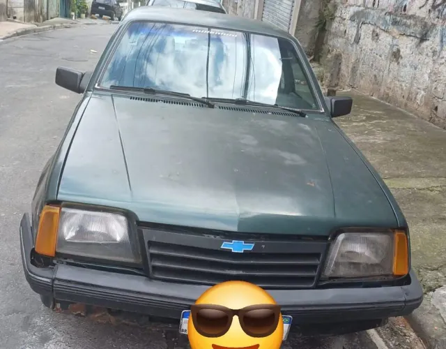 Chevrolet Monza GL 1.8 Efi/ SL/ L/ 650/barc. 2e4p (álcool) 1986