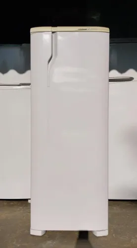 Geladeira Electrolux frost free 