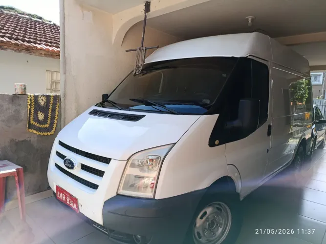 Ford Transit Furgão 3330 2.4 Tdci Curto Dies. 2011