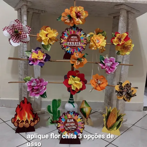 APLIQUE FLORES DE CHITA CABELO
