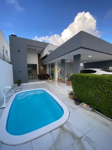 OPORTUNIDADE - Casa de Alto Padrão em Condomínio Fechado Antares, Maceió