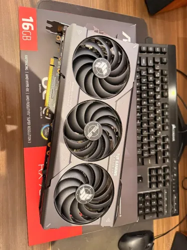 Placa de Video Radeon RX 7800XT 16GB Asus TUF