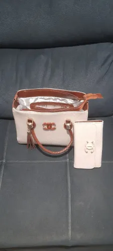 Bolsa e carteira chenel ótimo estado 