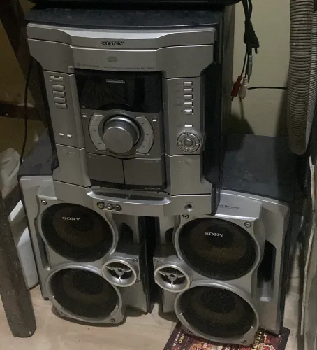 Vendo som da Sony antigo funcionando perfeitamente