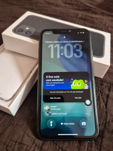 Vendo celular iphone 11 256g
