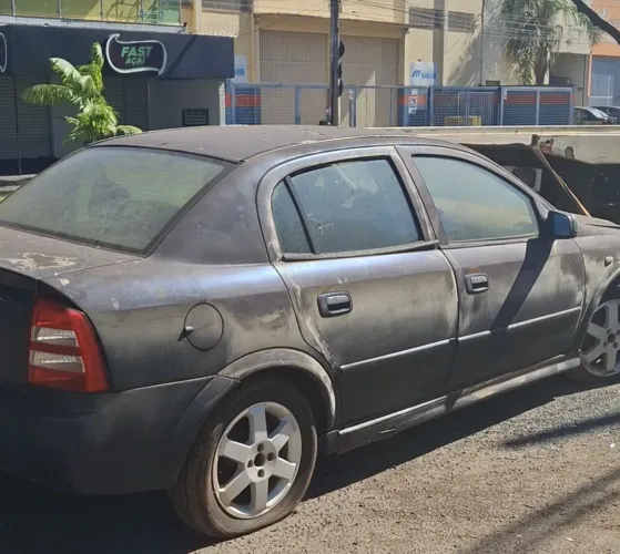 Desmontando Astra Sedan Ano 2006 vendo peças 