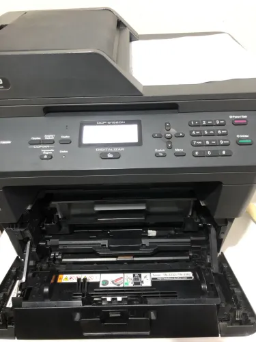 Brother multifuncional DCP8152dn