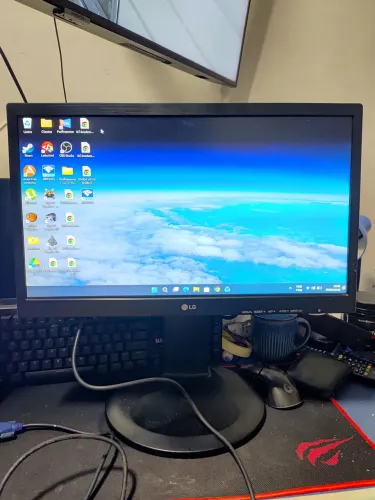 Monitor LG 19,5 DVI e VGA suporte longo