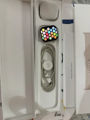 Apple Watch 7 (GPS) Alumínio Estelar