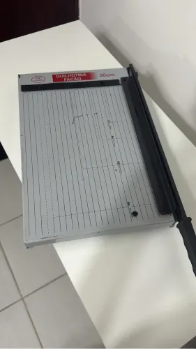 Vende - se guilhotina facão