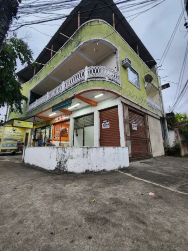 Bento Ribeiro. Loja com 40m2: R$ 900,00