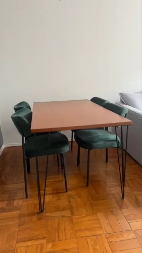 Mesa madeira base metálica