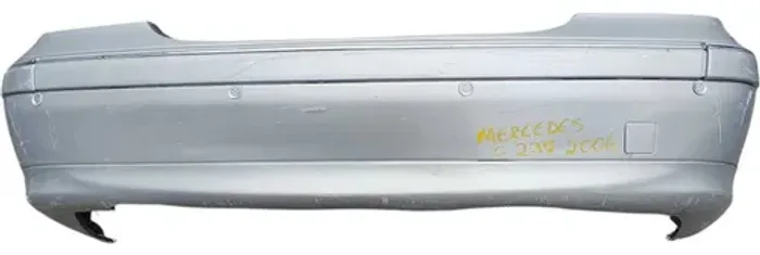 Parachoque Traseiro Mercedes C180 2002/2007 Detalhe