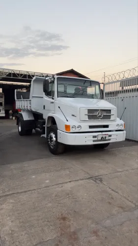 Mercedes-benz L-1318 2011