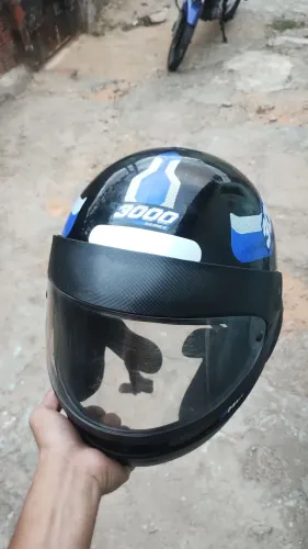 CAPACETE SEMI NOVO