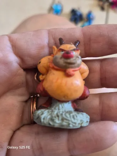 Miniatura Philoctetes (Phil) Kinderovo 1998 sátiro treinador de heróis Hercules Disney