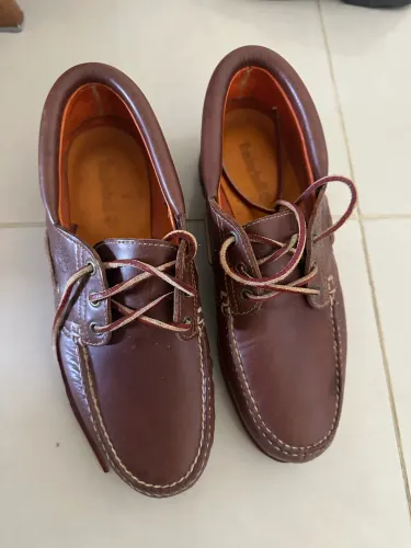 Sapato Timberland em couro marrom Tam 40