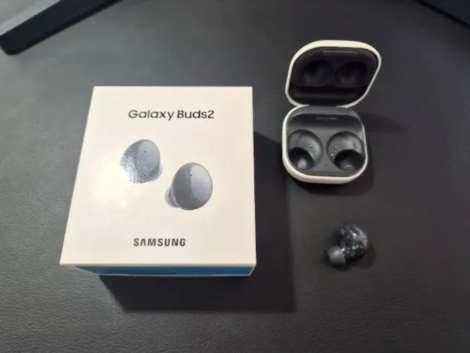 Fone Galaxy Buds 2 (Apenas lado direito + Estojo)
