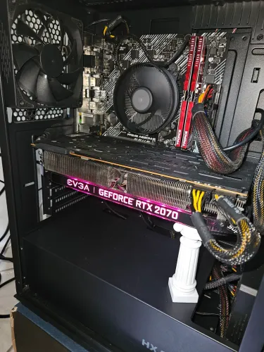 Pc gamer Ryzen 7 5700X, RTX 2070 Super, 16Gb ddr4 3200Mhz