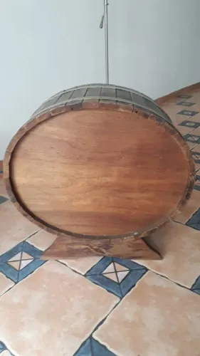 adega barril madeira reforçada