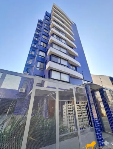 Apartamento de 01 dormitório com churrasqueira e vaga de garagem