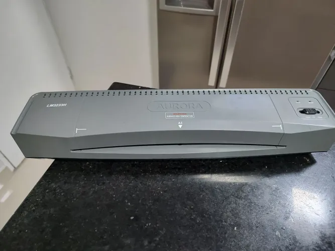 Plastificadora LM3233H