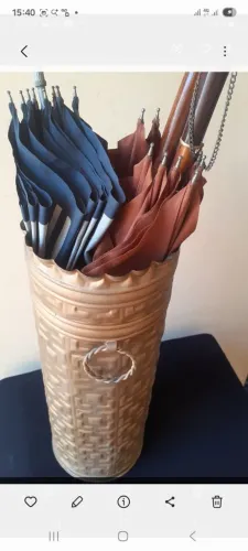 Porta guarda chuvas lat?o 