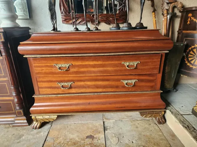 Cômoda caramelo 