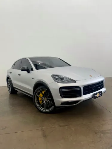 Porsche Cayenne Coupe Turbo S E-hybrid 4.0 2023