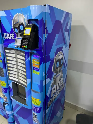 MÁQUINA DE CAFÉ AUTOMÁTICA