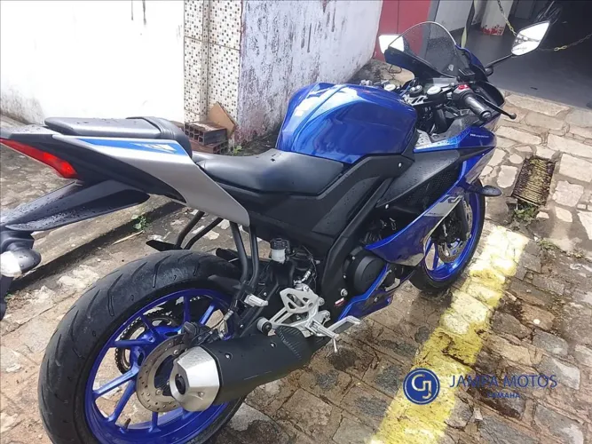 YAMAHA YZF R15