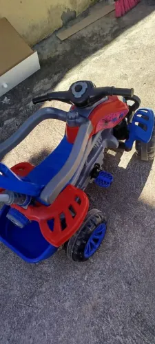 Quadriciclo infantil