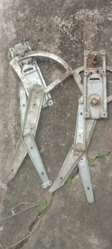 Elevador de porta dianteira corsa Cassic para carros 4 portas 2012