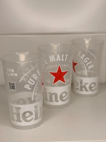 Copos colecionáveis da Heineken 